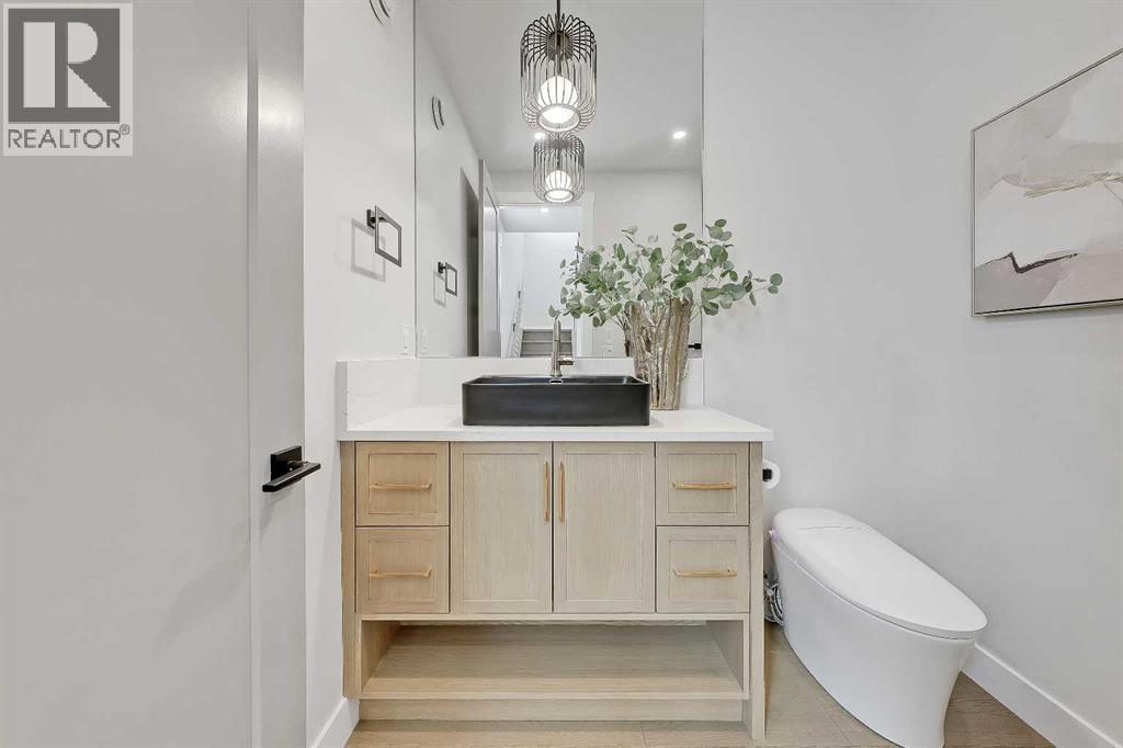 Single Family House for Sale in  Rockhaven Green NW Rocky Ridge Calgary 