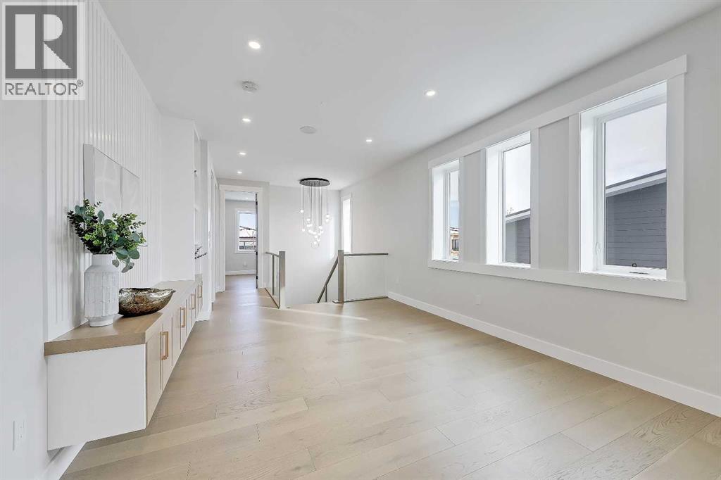 Single Family House for Sale in  Rockhaven Green NW Rocky Ridge Calgary 