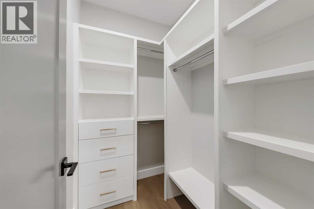 Single Family House for Sale in  Rockhaven Green NW Rocky Ridge Calgary 