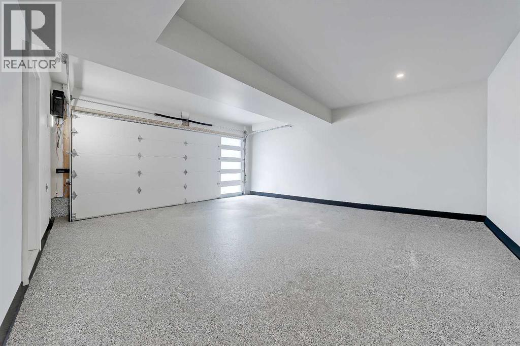 Single Family House for Sale in  Rockhaven Green NW Rocky Ridge Calgary 