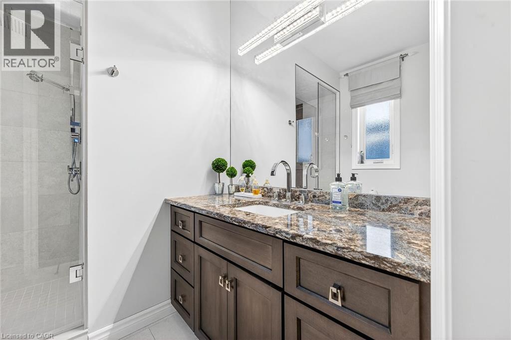 135 NEW LAKESHORE ROAD - 18