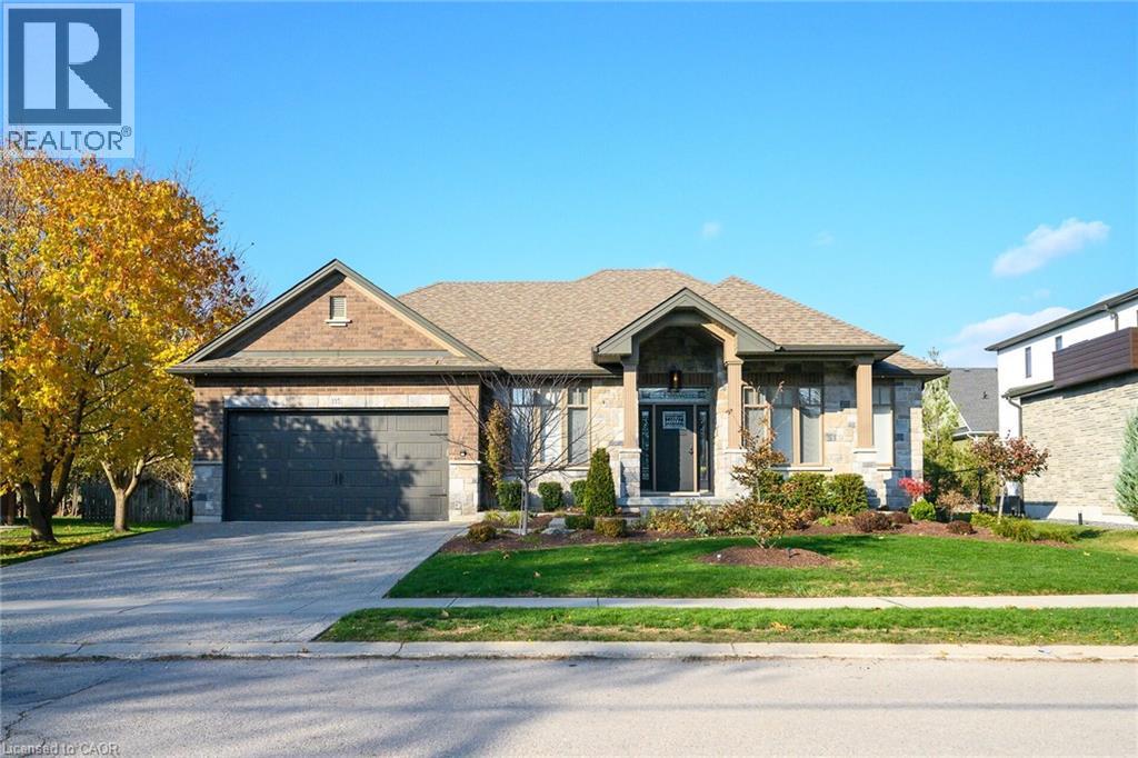 135 NEW LAKESHORE ROAD - 2