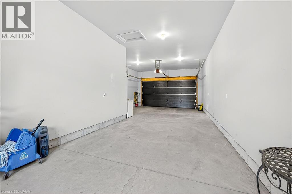 135 NEW LAKESHORE ROAD - 26