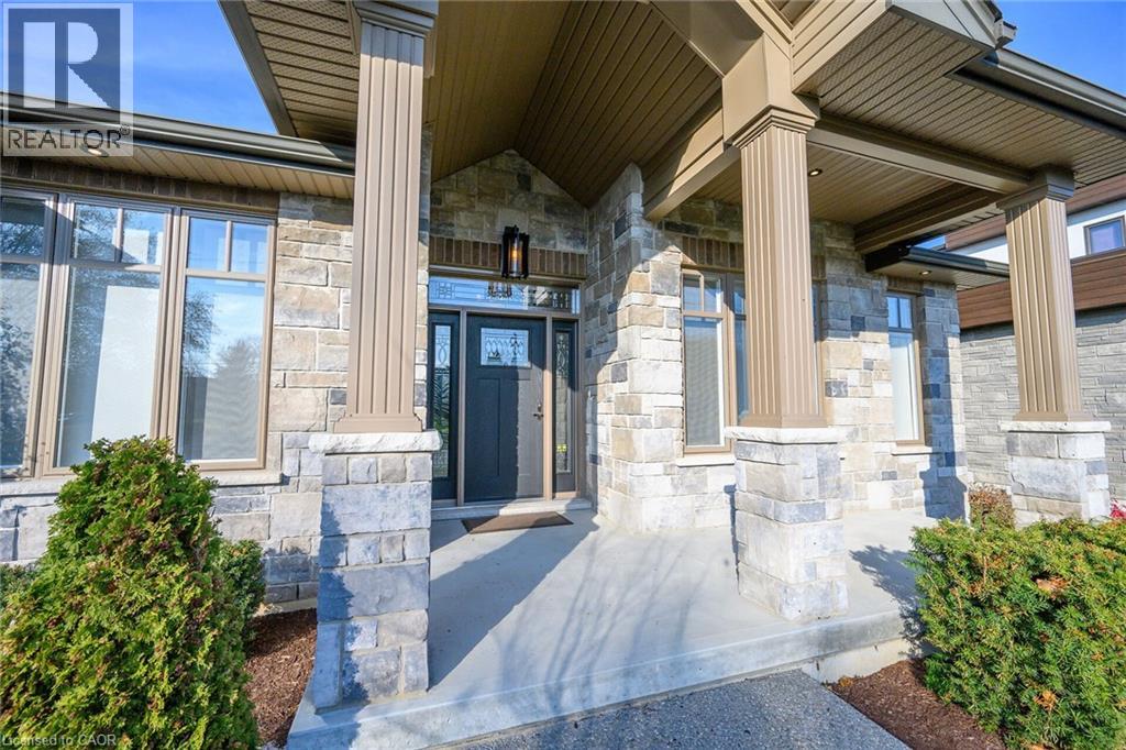 135 NEW LAKESHORE ROAD - 3