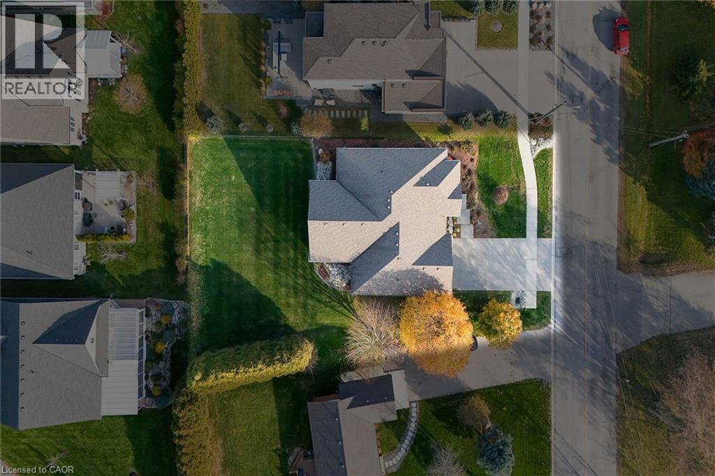 135 NEW LAKESHORE ROAD - 35