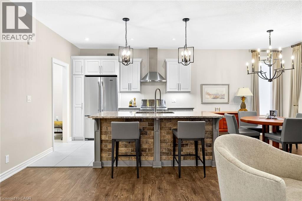 135 NEW LAKESHORE ROAD - 8
