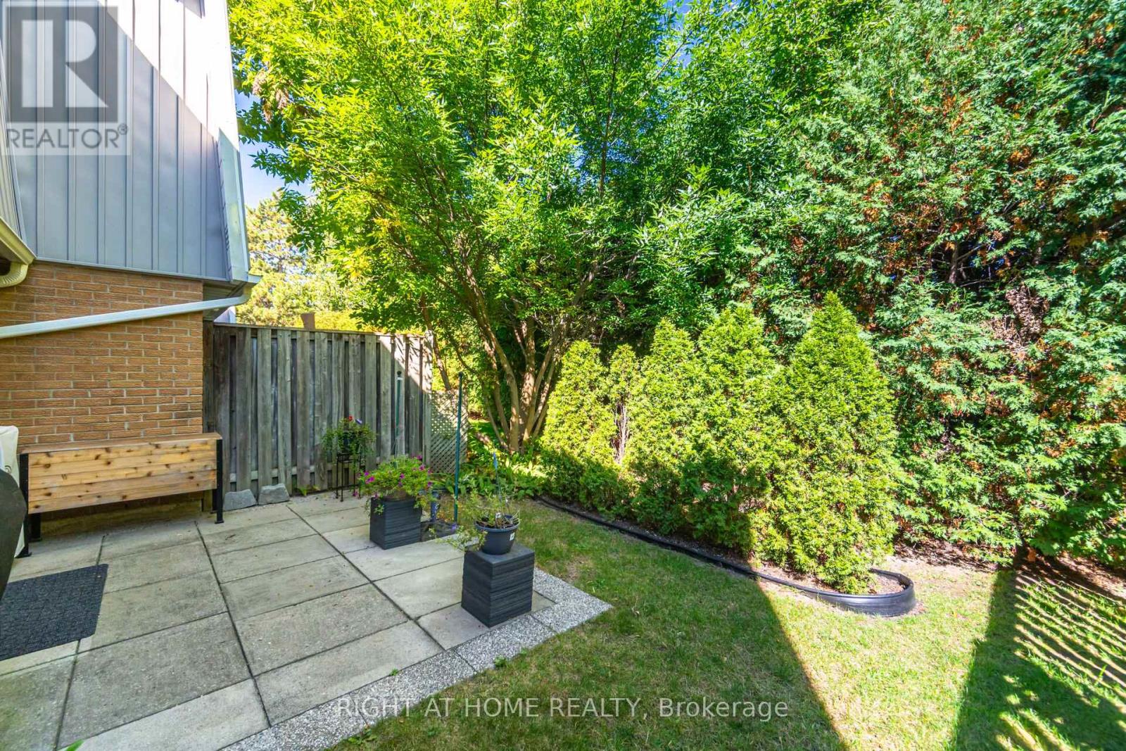 #7 453 WOODVIEW ROAD - 34