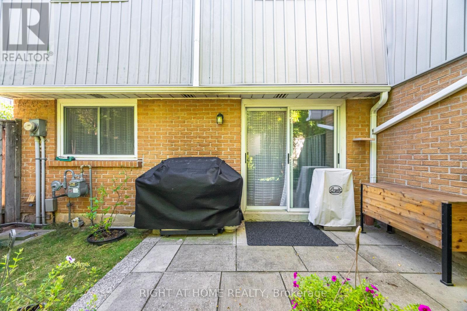 #7 453 WOODVIEW ROAD - 35