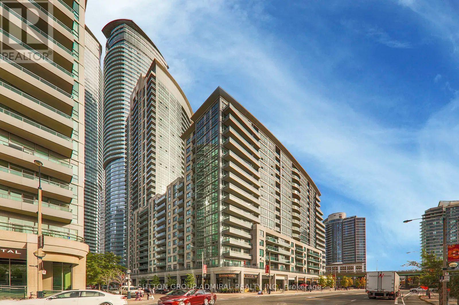 #16A 25 LOWER SIMCOE STREET - 1