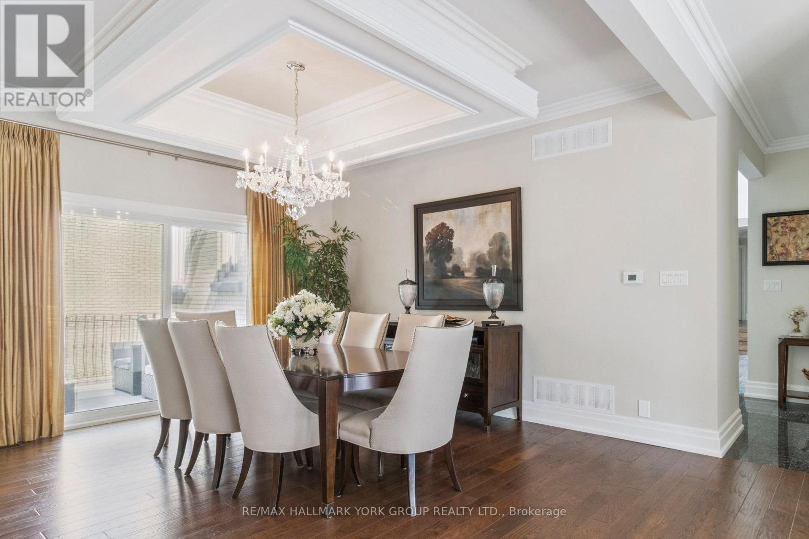 27 SCOTT CRESCENT - 7