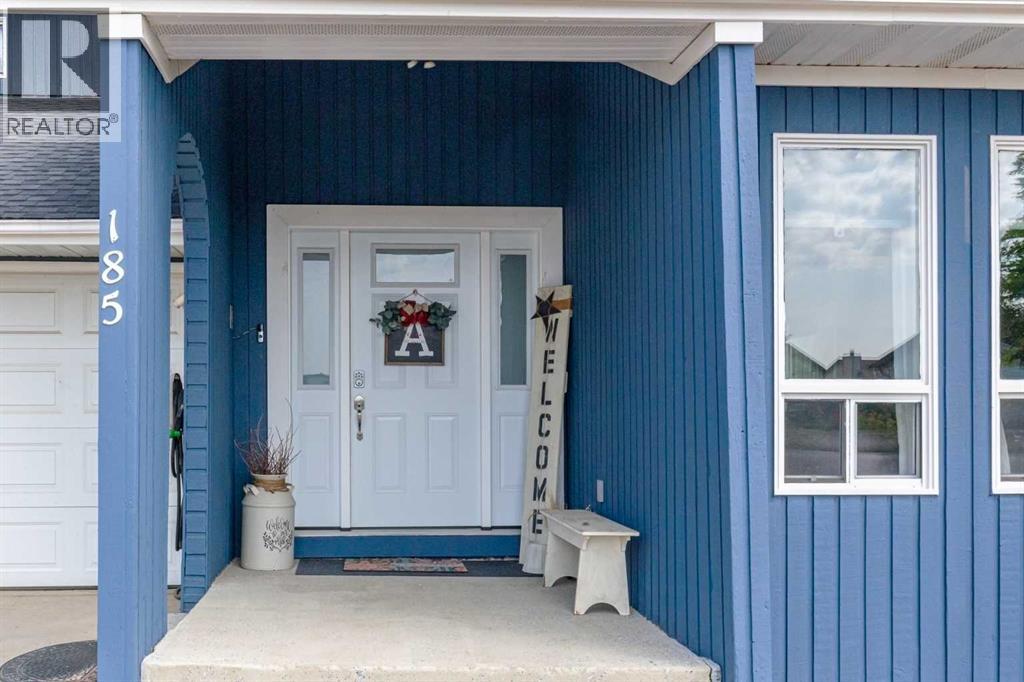 185 Oaks Bay, Fort McMurray