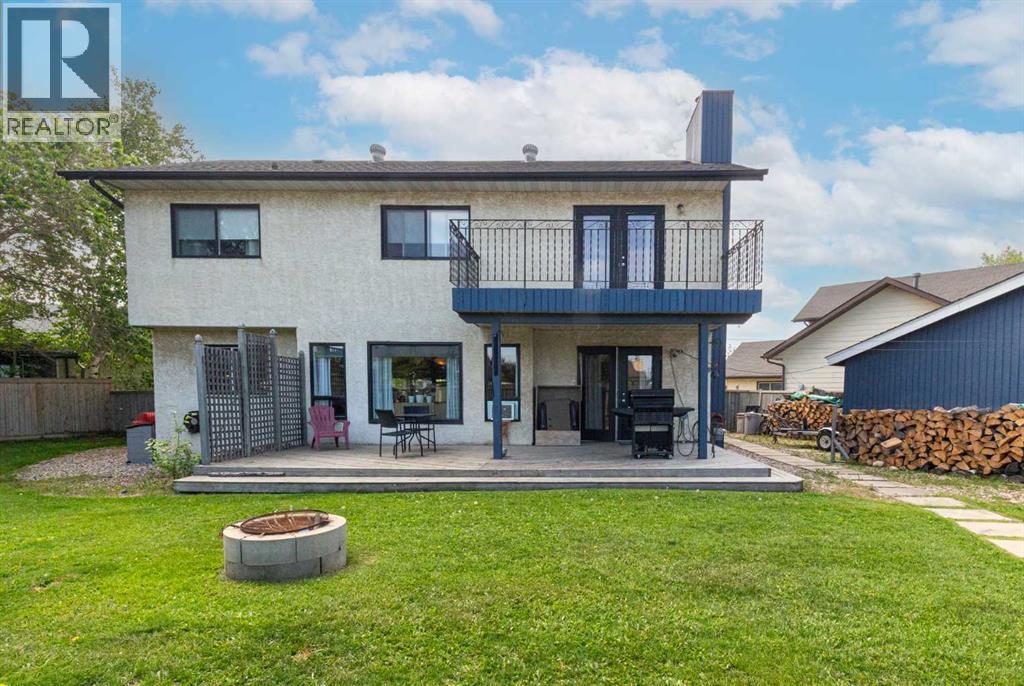 185 Oaks Bay, Fort McMurray