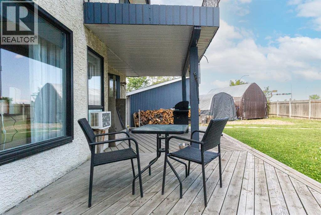 185 Oaks Bay, Fort McMurray