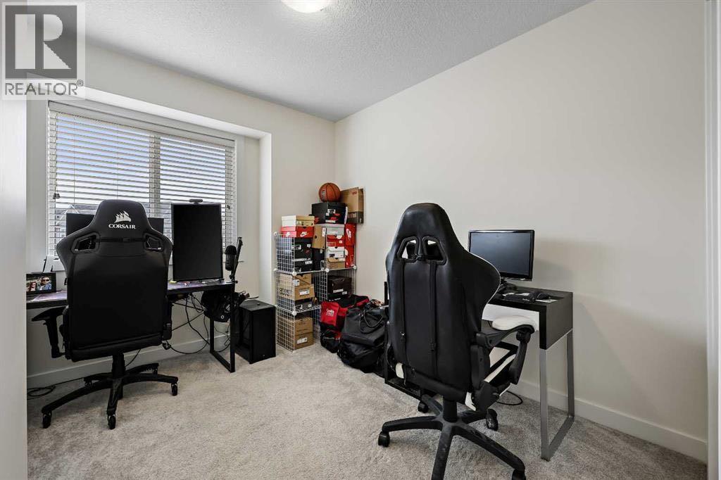 Single Family House for Sale in  Copperstone Manor SE Copperfield Calgary 