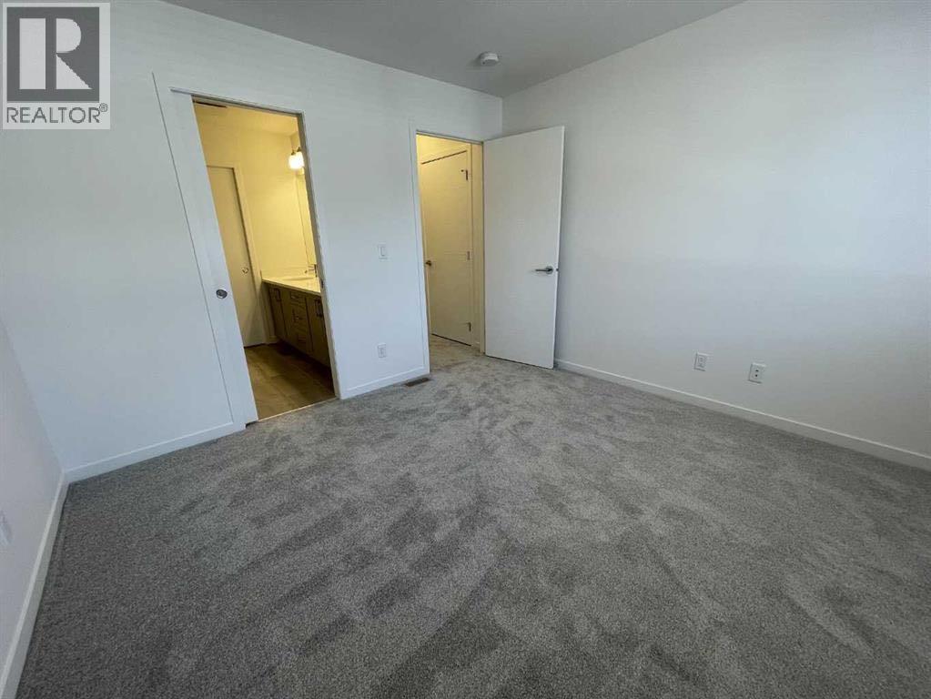 Single Family House for Sale in  Copperstone Manor SE Copperfield Calgary 