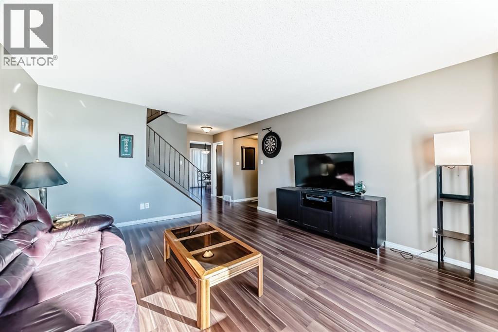 Single Family House for Sale in  Silvergrove Road NW Silver Springs Calgary 