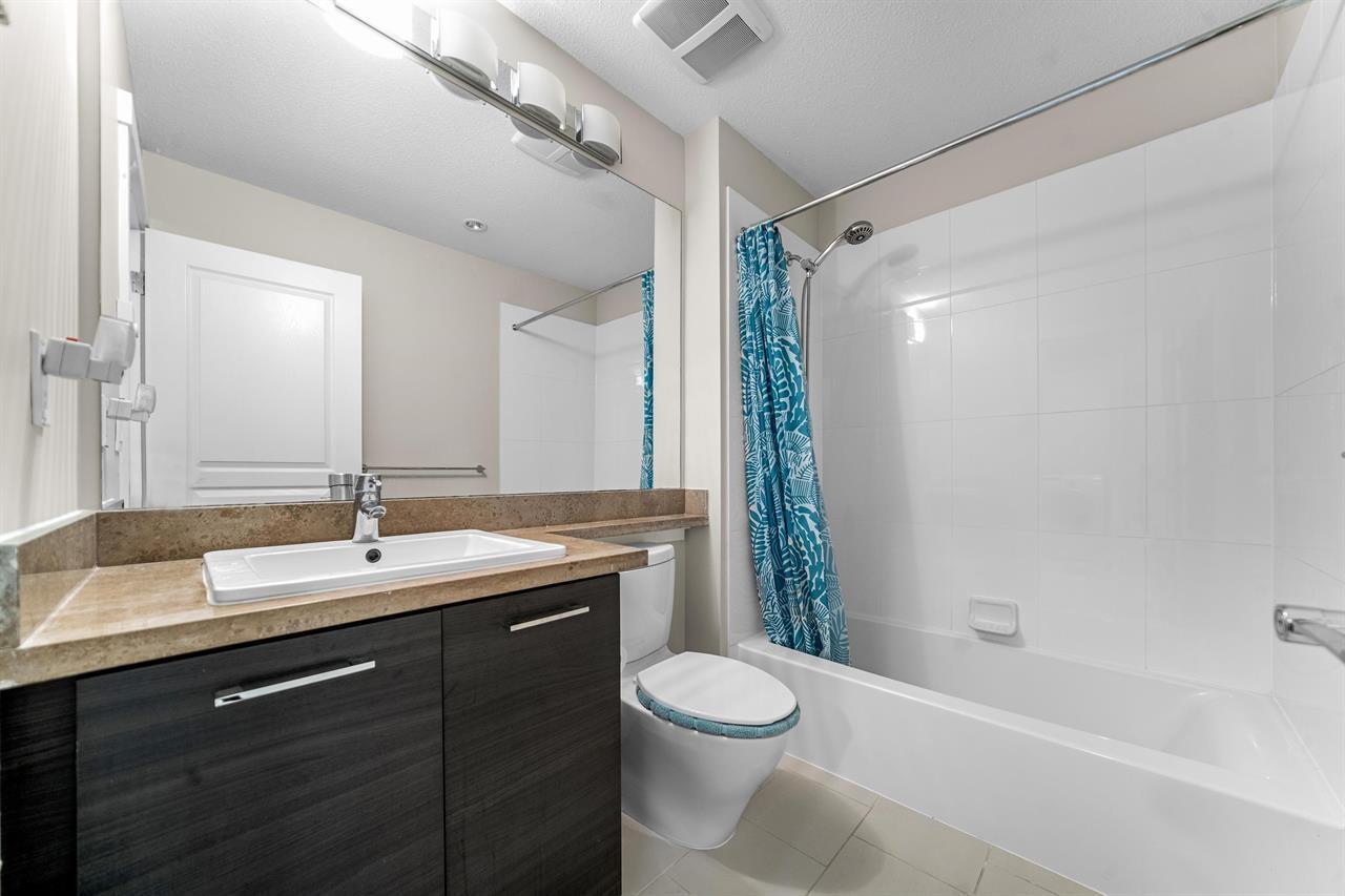 #67-10489 DELSOM Crescent, Delta