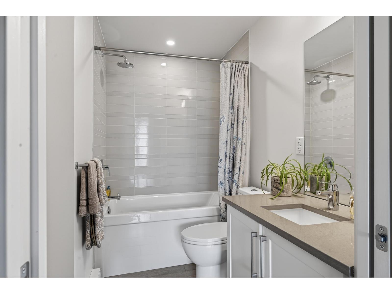 504 2555 WARE STREET, Abbotsford