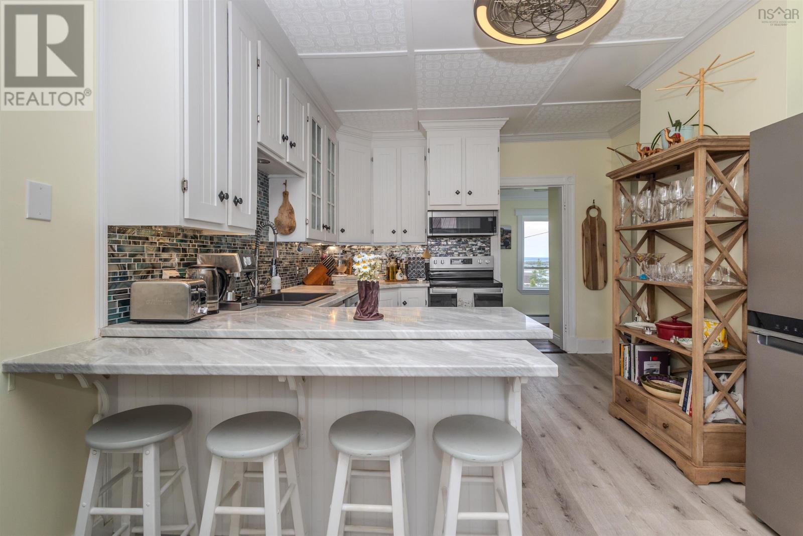 Property 20 of 49 of 36 Seaview Drive