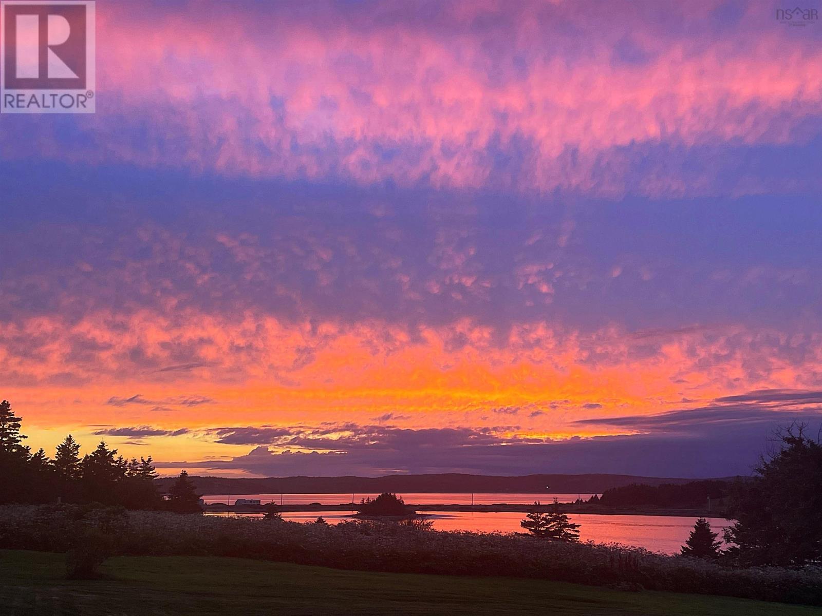 Property 14 of 49 of 36 Seaview Drive