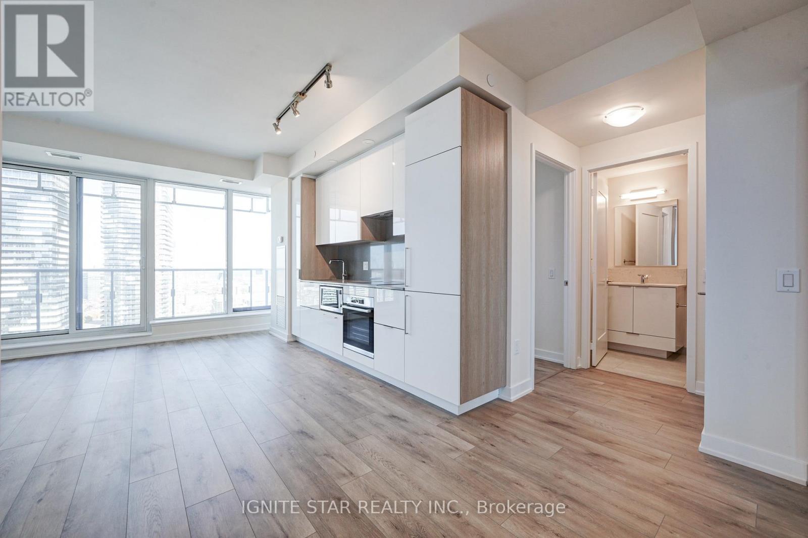 #4008 28 FREELAND STREET - 3