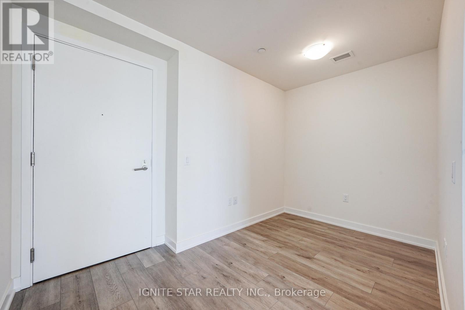 #4008 28 FREELAND STREET - 5