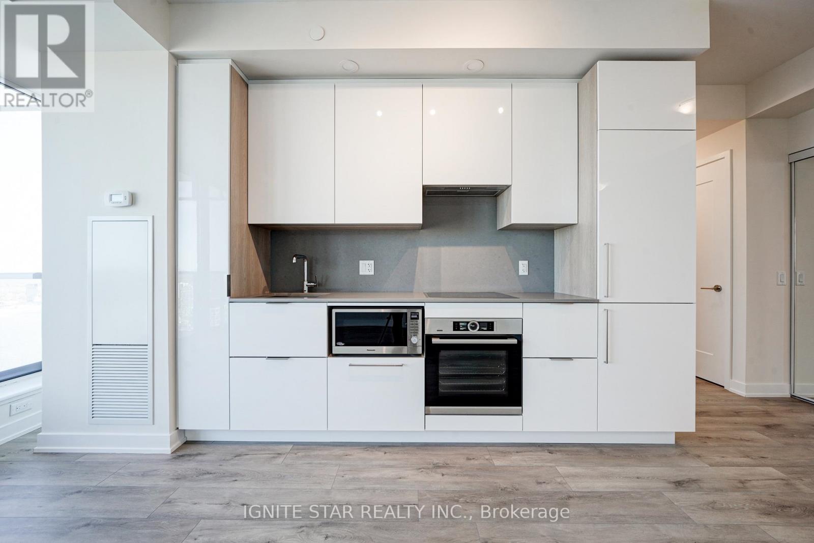 #4008 28 FREELAND STREET - 7