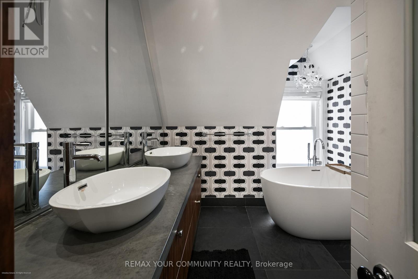 50 STEWART STREET - 26