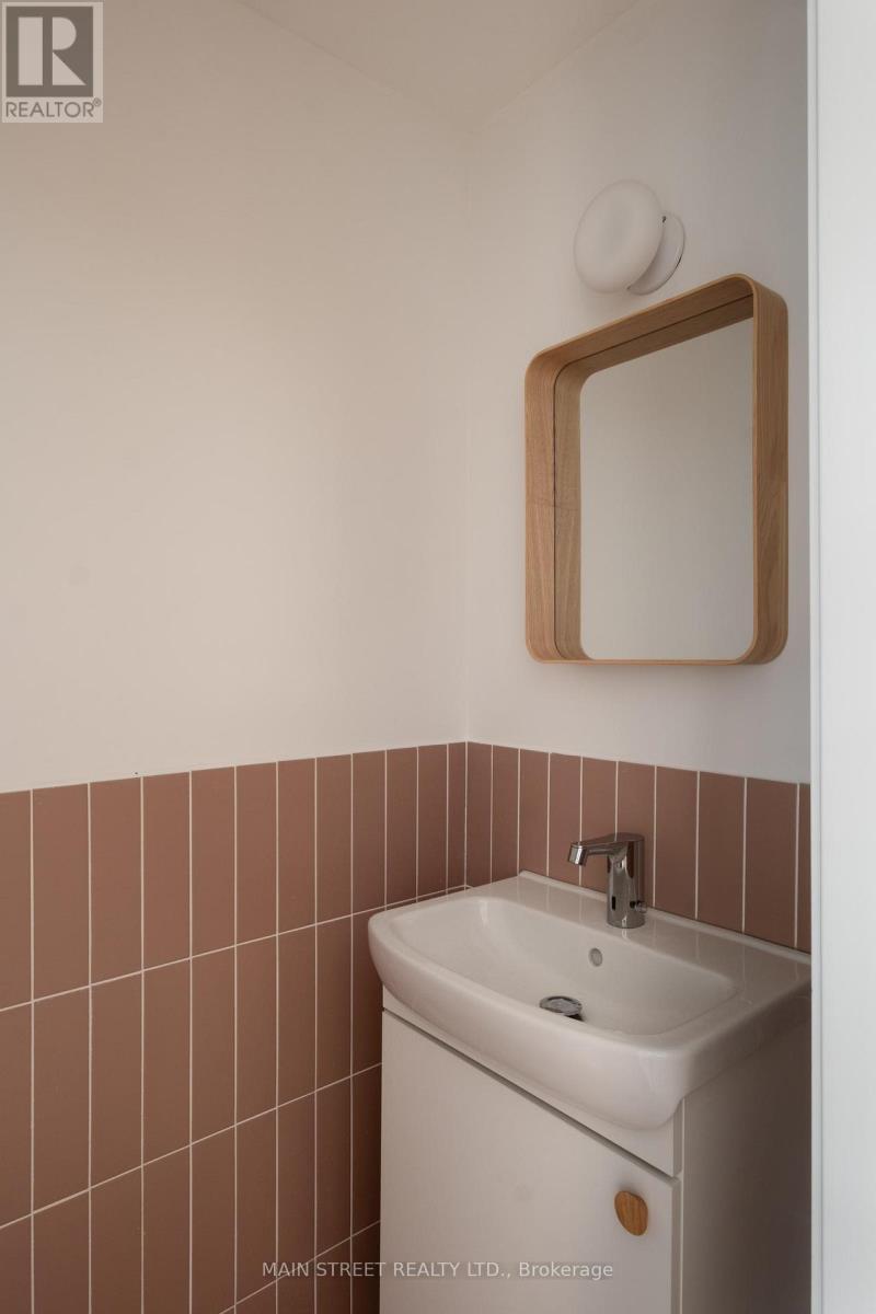 523 CRAVEN ROAD - 10