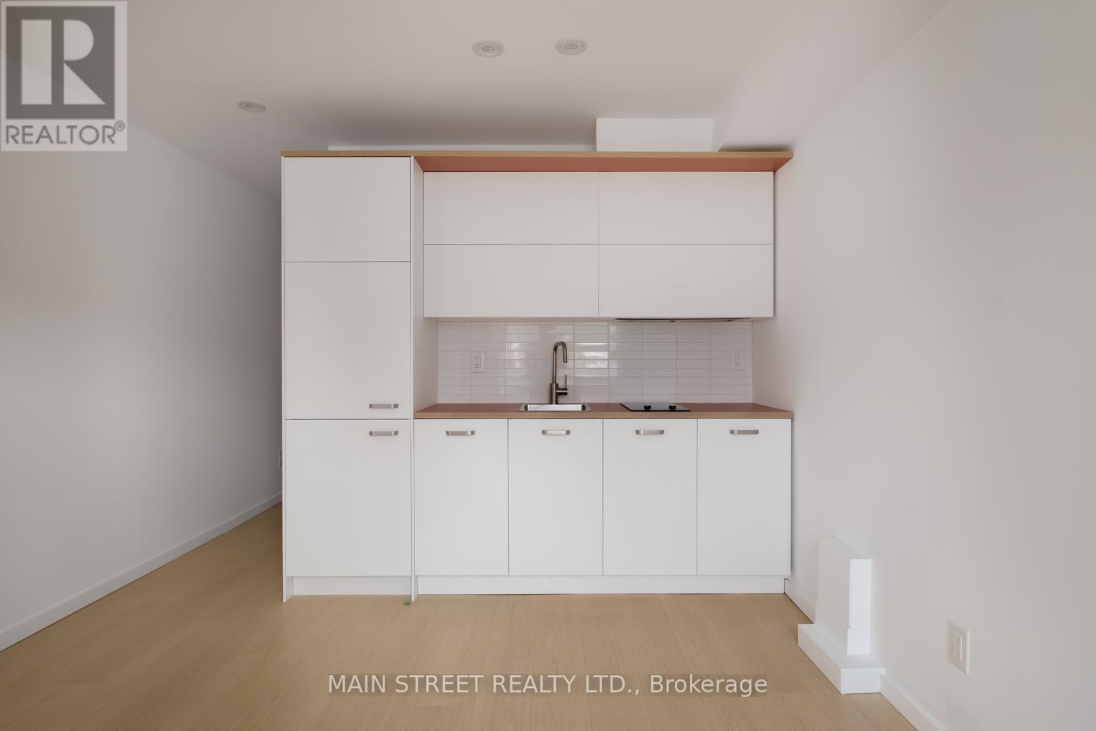 523 CRAVEN ROAD - 24