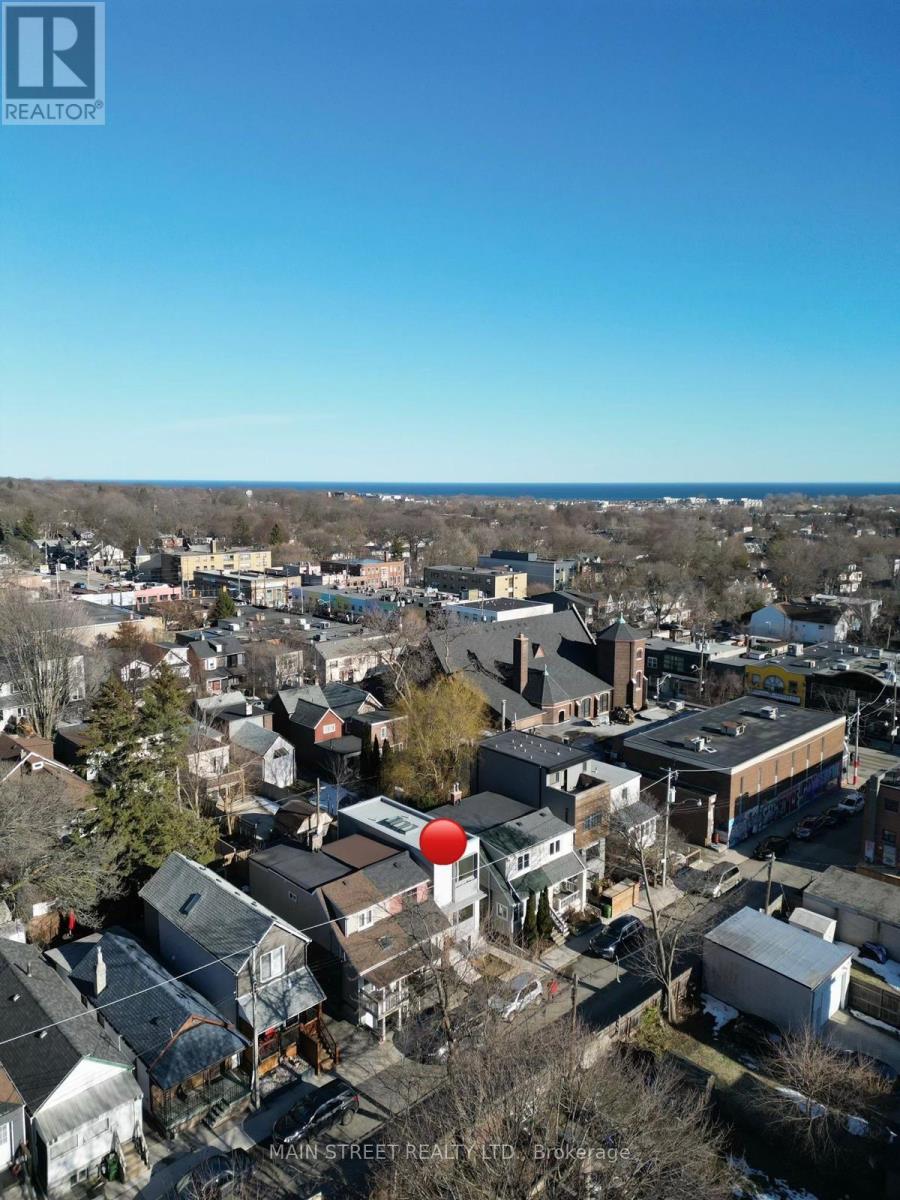 523 CRAVEN ROAD - 26