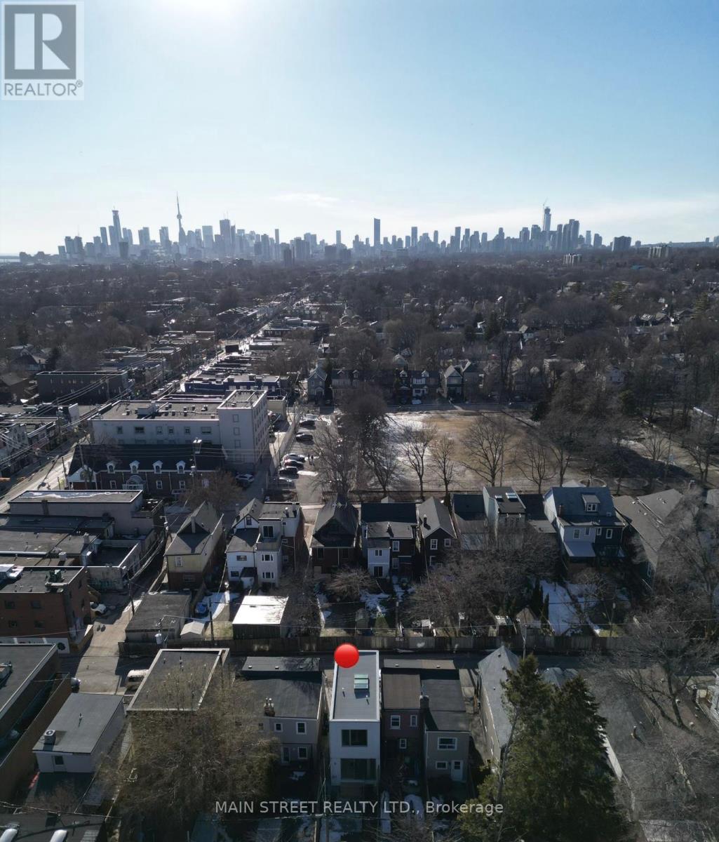 523 CRAVEN ROAD - 27