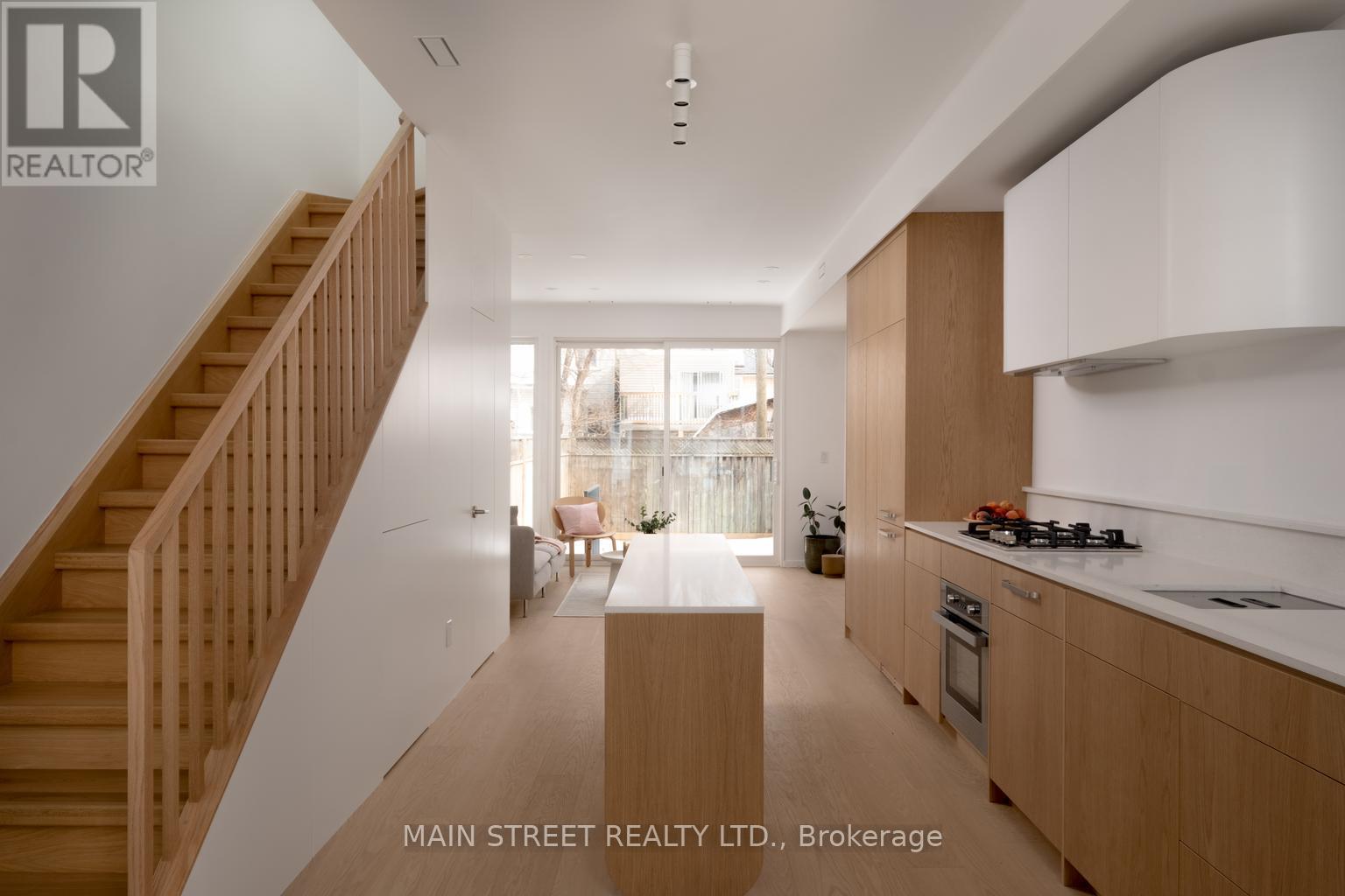 523 CRAVEN ROAD - 7