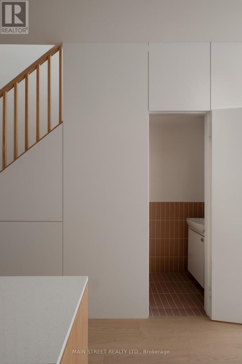 523 CRAVEN ROAD - 9