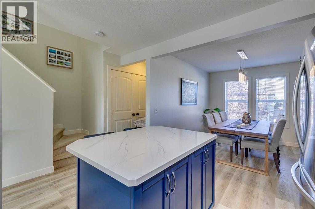 Single Family House 4 Level for Sale in  Everridge Common SW Evergreen Calgary 