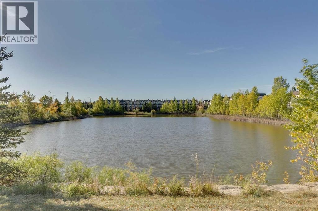 Single Family House 4 Level for Sale in  Everridge Common SW Evergreen Calgary 