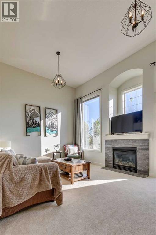 Single Family House 4 Level for Sale in  Everridge Common SW Evergreen Calgary 