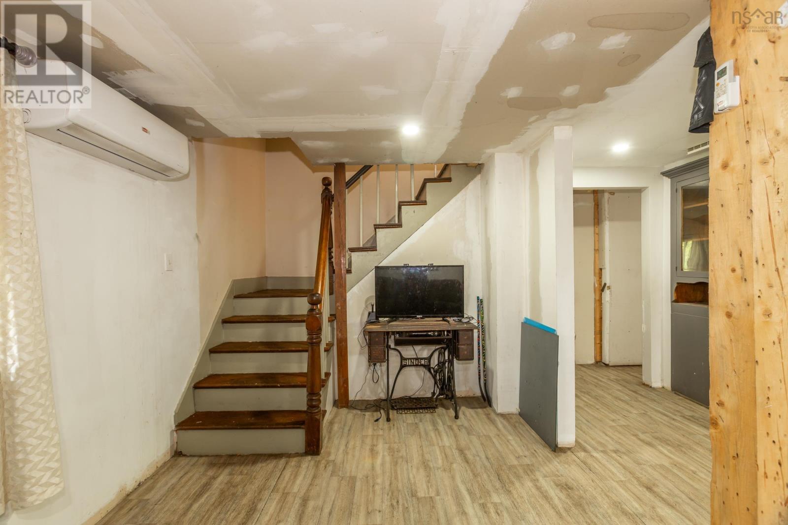 Property 16 of 42 of 3862 Clementsvale Road