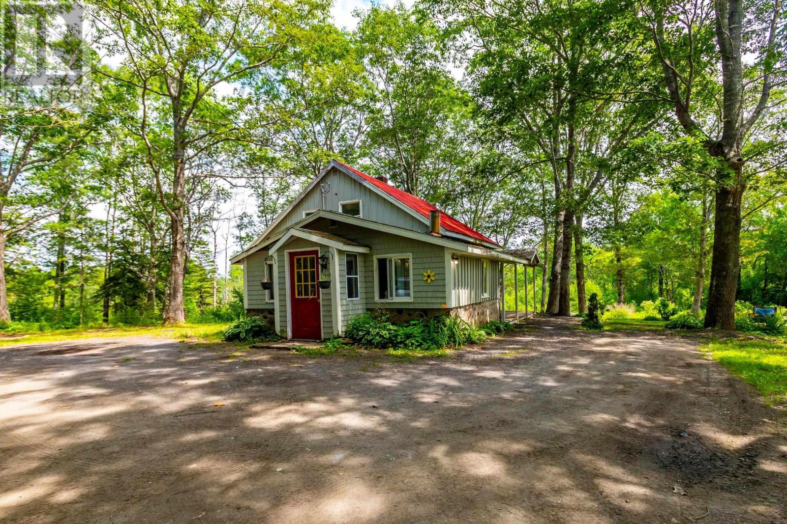 Property 31 of 42 of 3862 Clementsvale Road