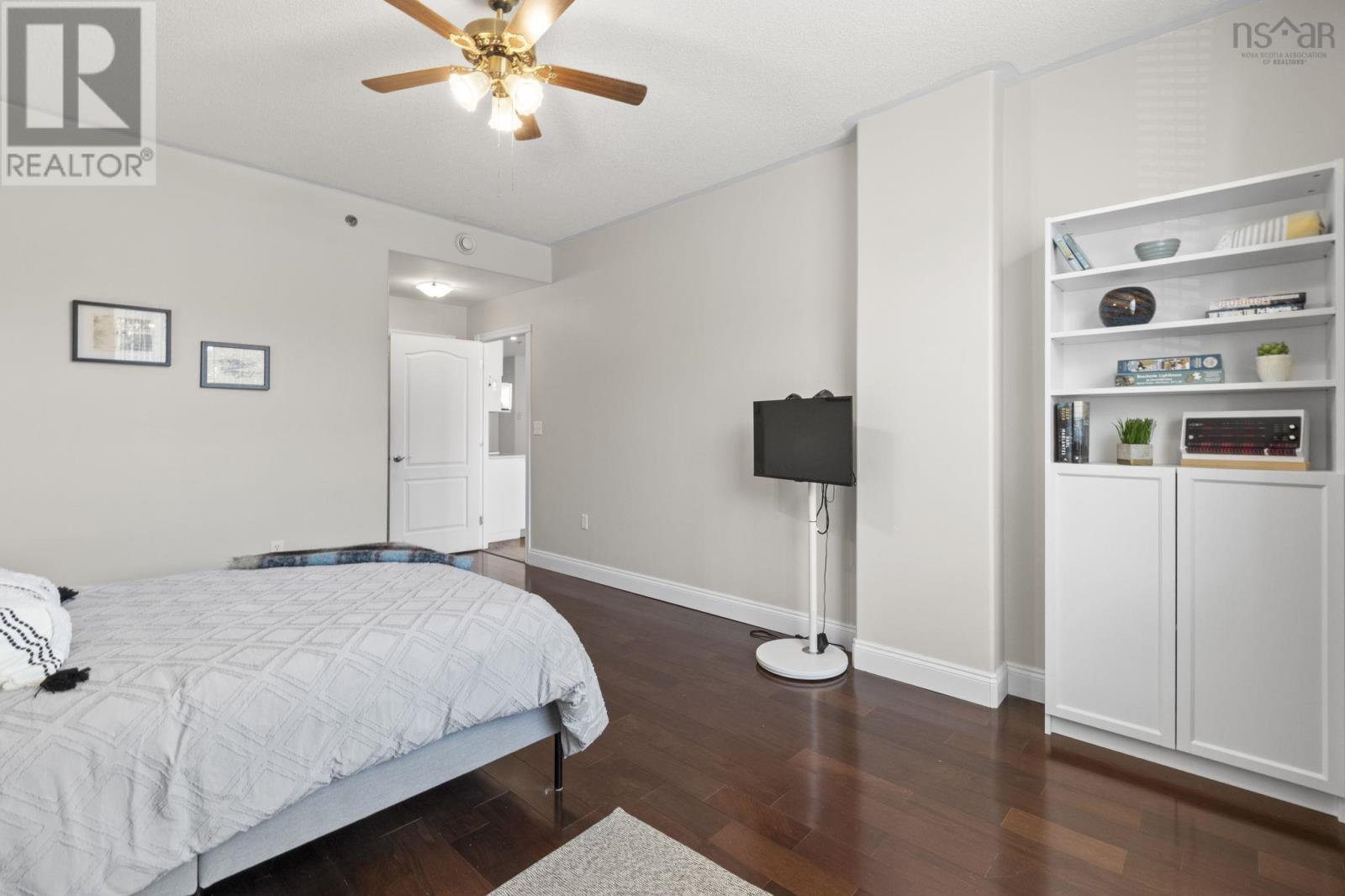 Property 20 of 38 of 213 10 Regency Park Drive