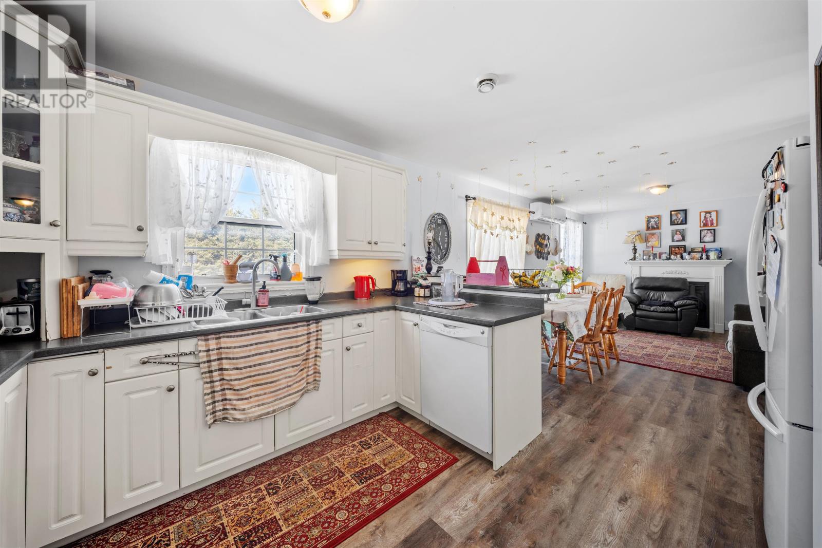 Single Family House for Sale in  Rte  Richmond 