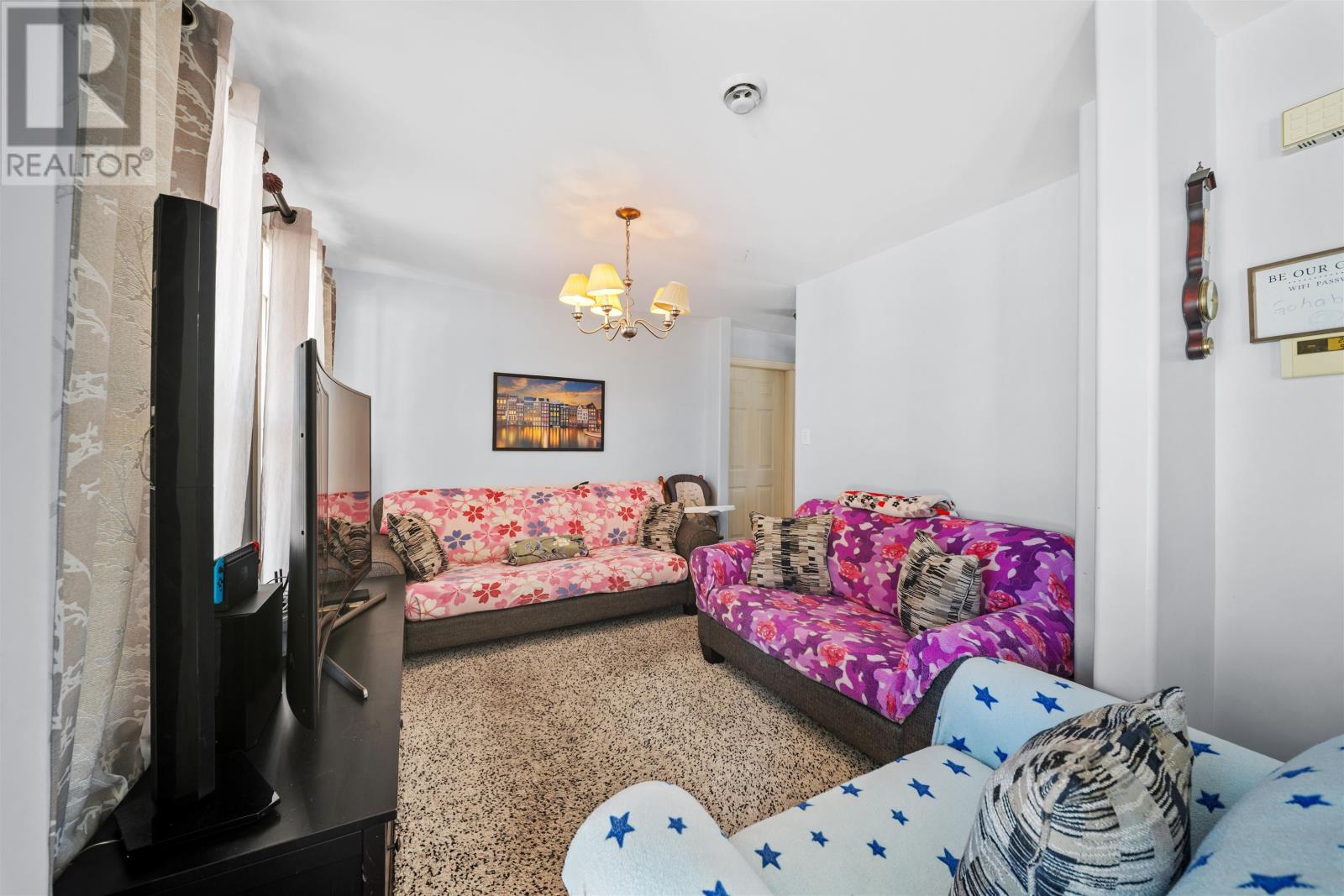 Single Family House for Sale in  Rte  Richmond 