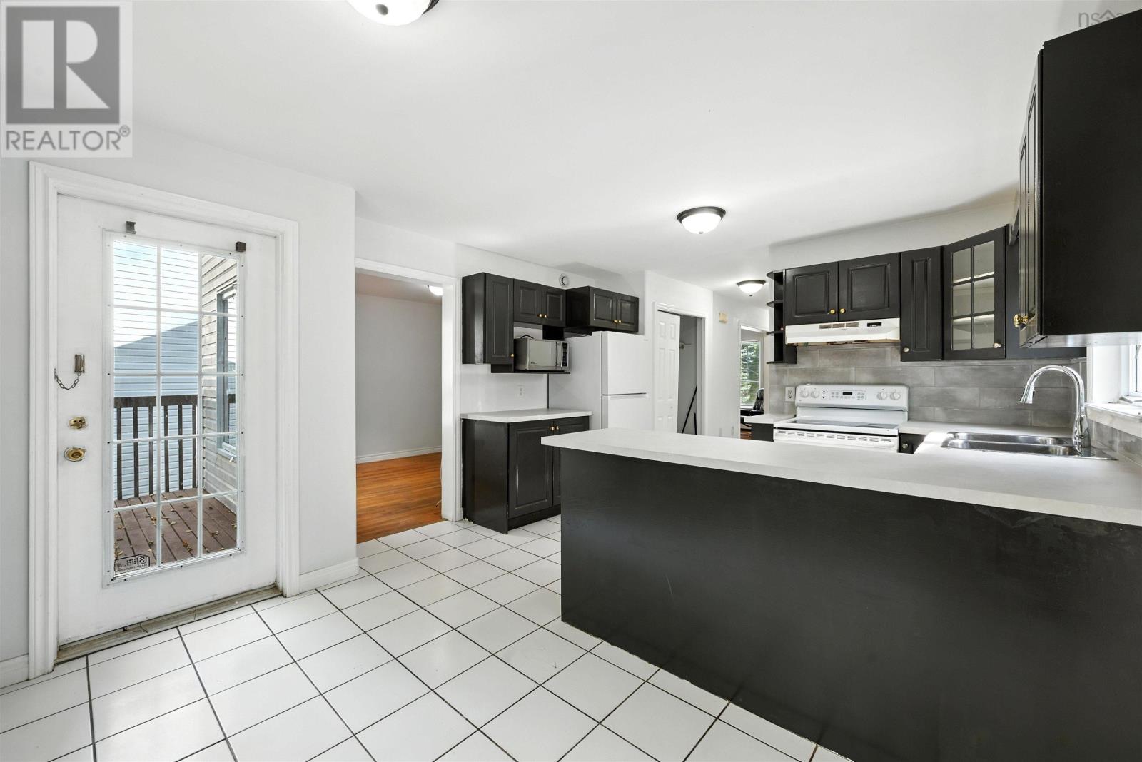 Property 35 of 46 of 91 Oceanview Drive