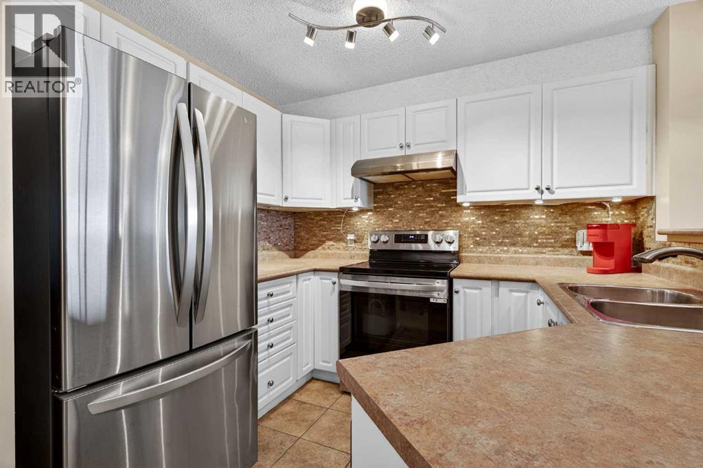 Single Family House for Sale in   Royal Birch Boulevard NW Royal Oak Calgary 