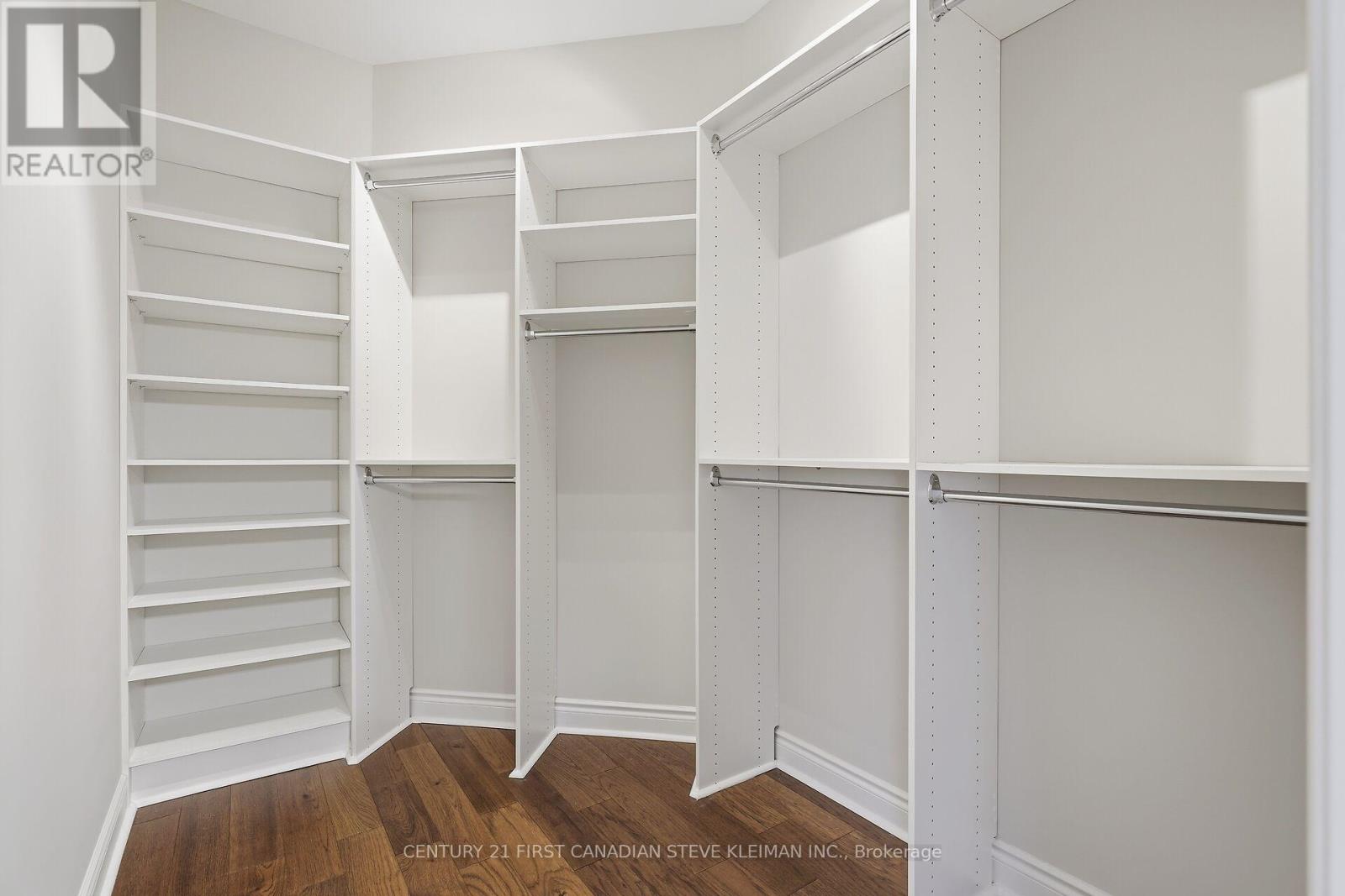 879 GARIBALDI AVENUE - 18