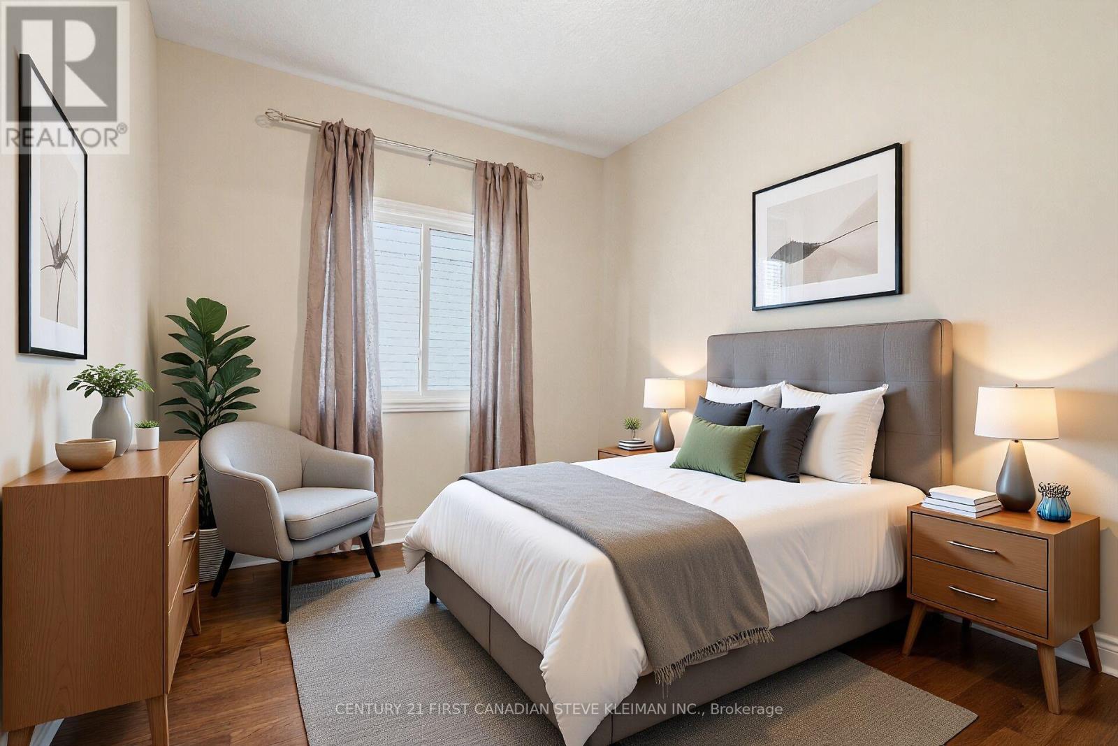 879 GARIBALDI AVENUE - 19
