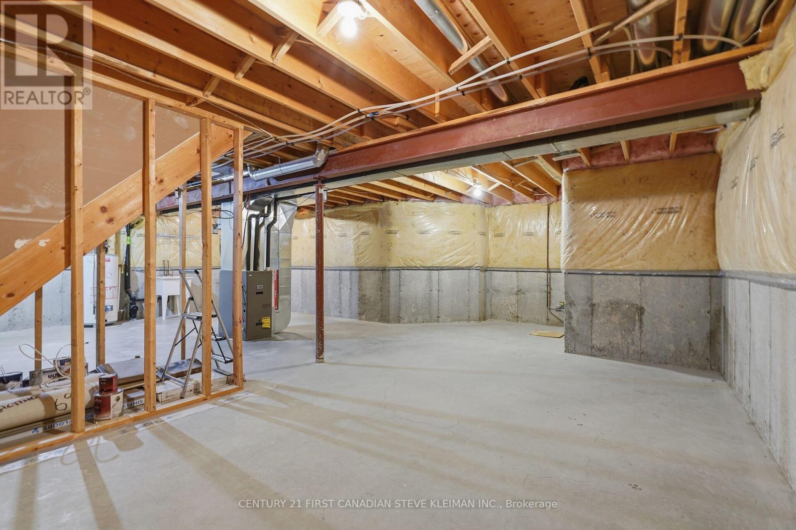 879 GARIBALDI AVENUE - 25