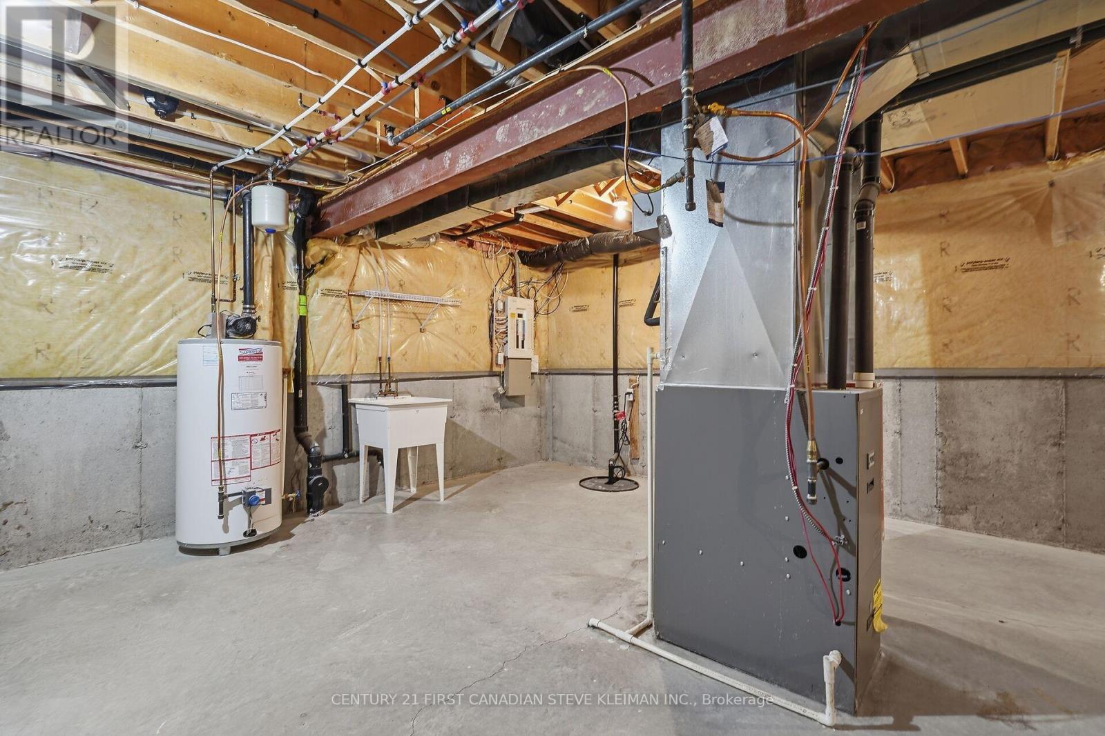 879 GARIBALDI AVENUE - 26