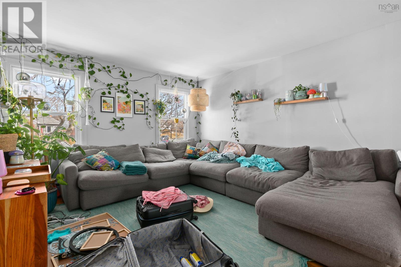 Property 29 of 47 of 3420/3430 Claremont Street