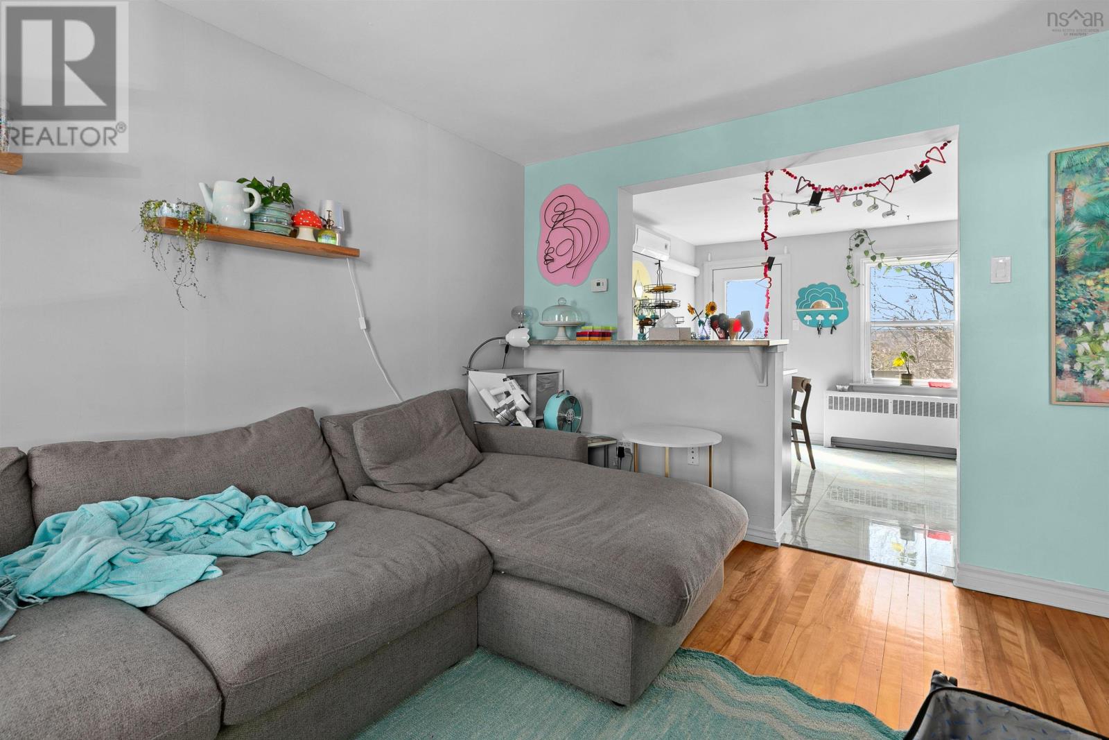 Property 30 of 47 of 3420/3430 Claremont Street